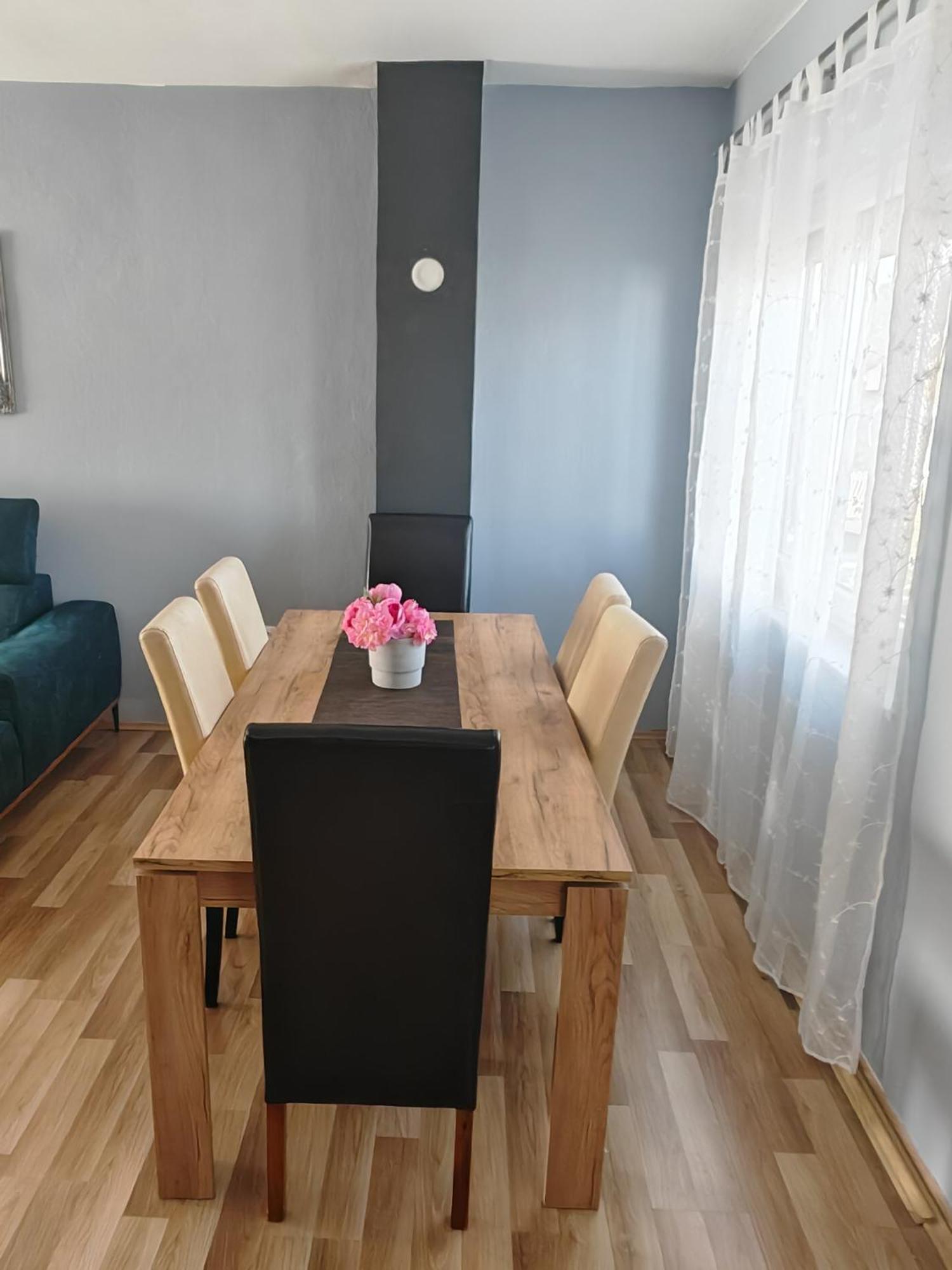 Holiday House "Villa Flora" Sibenik Luaran gambar