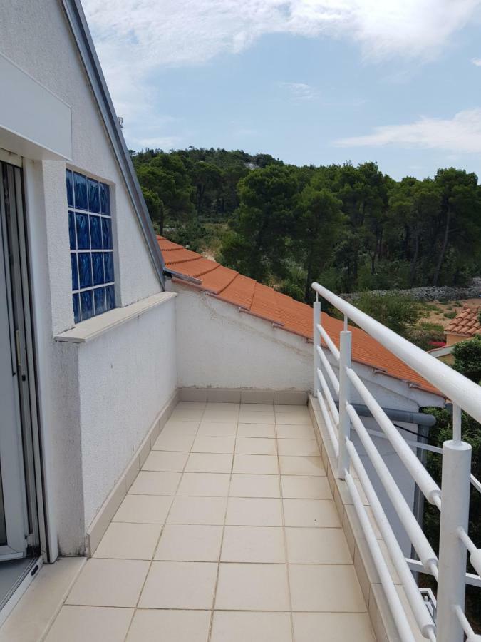 Holiday House "Villa Flora" Sibenik Luaran gambar