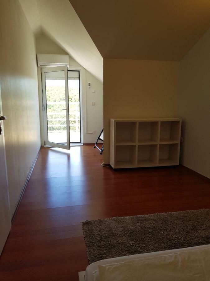 Holiday House "Villa Flora" Sibenik Luaran gambar